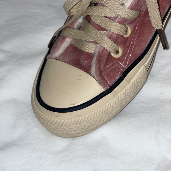 Beierpal Ber*Star Hi Top Sneakers with faux fur lining. - Picture 4 of 9